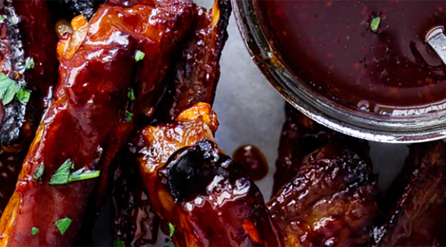 Lamb Ribs with Spicy Tomato Sauce